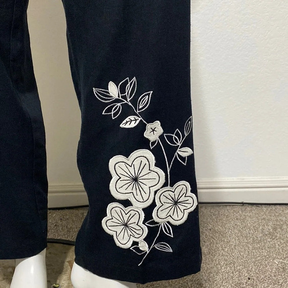 Jordan Black/White Floral Linen Blend Two Piece Set Size L - Picture 6 of 8